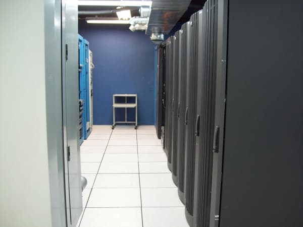Capital Internet - Data Center - Inside (2)