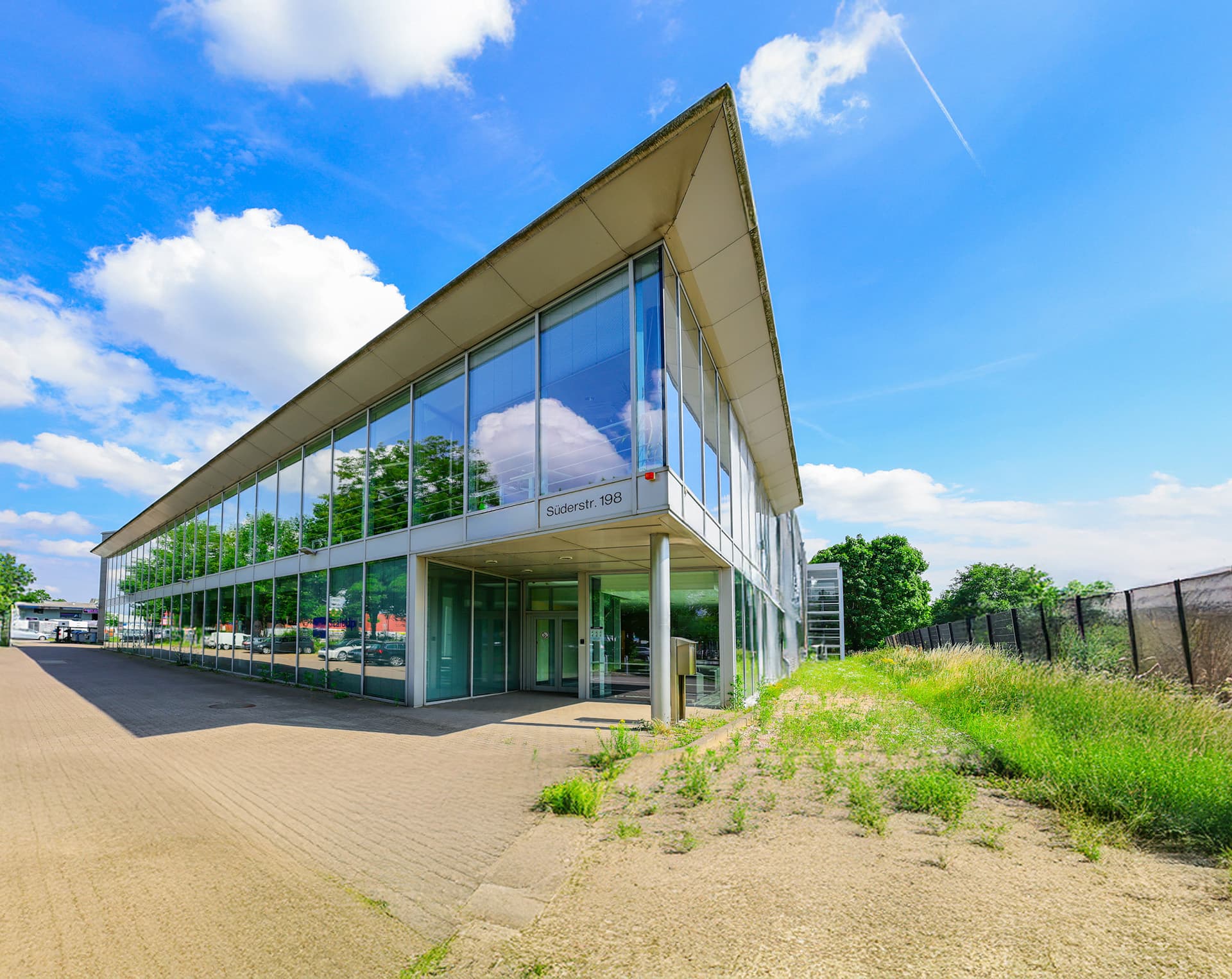 NorthC Hamburg 1 - Hamburg-data-center-northc.jpg