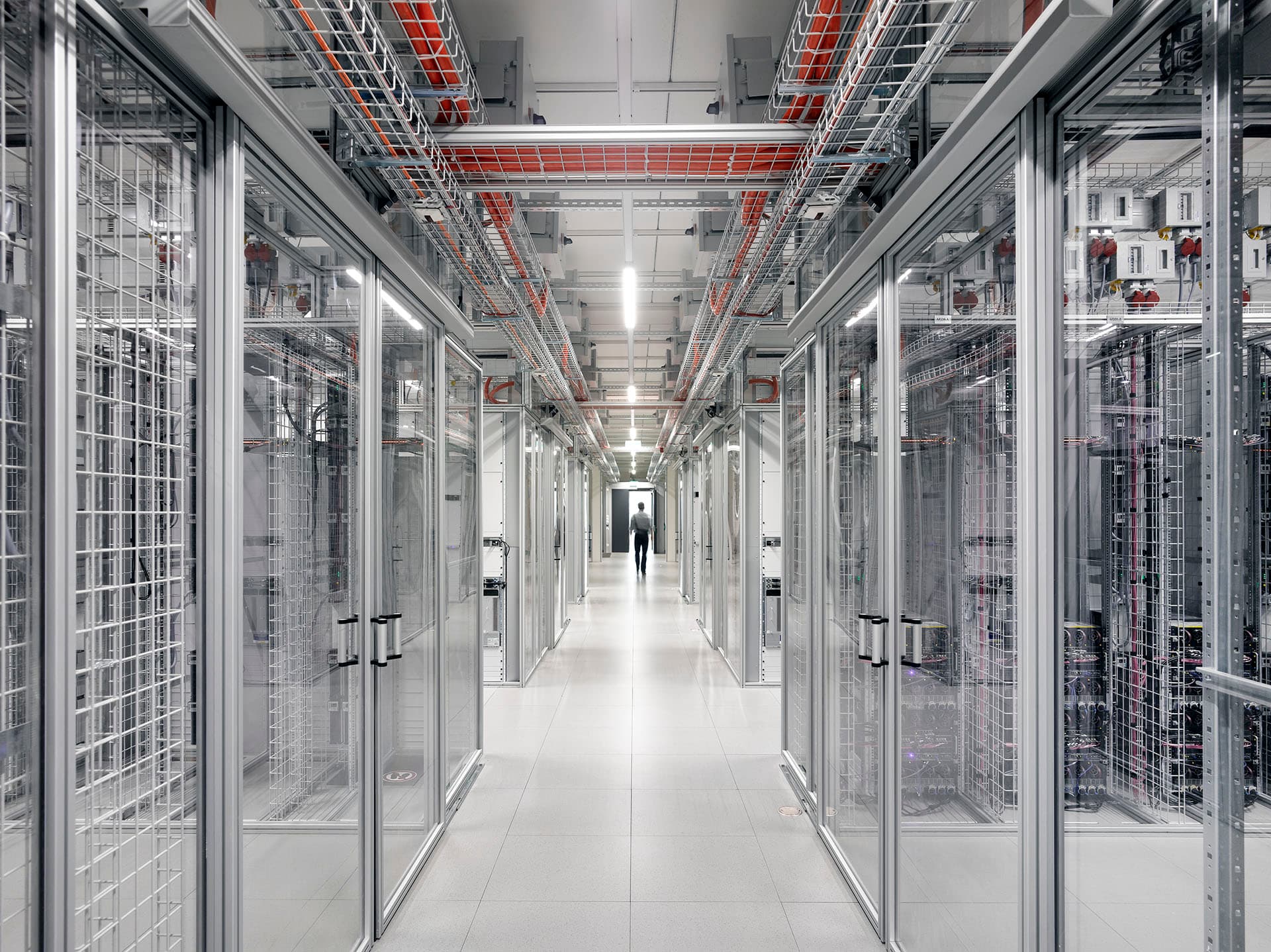 NorthC Münchenstein (Basel) 1 - Datahall_Datacenter-Muenchenstein-1.jpg