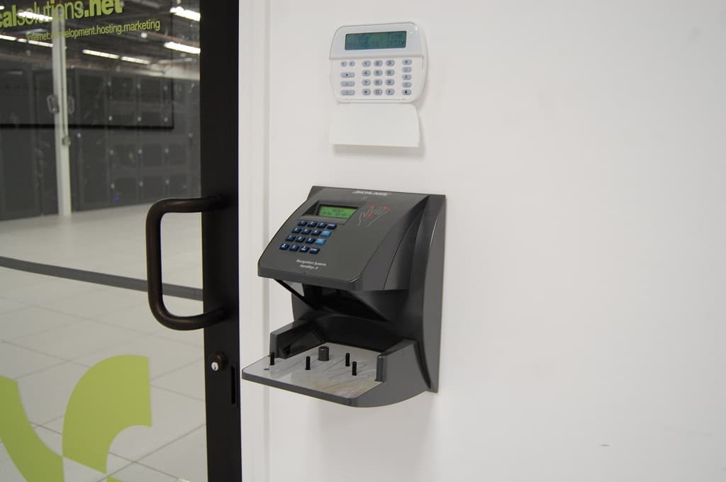 RochesterColo.com - Rochester / Pittsford NY Data Center - Rochester, Datacenter