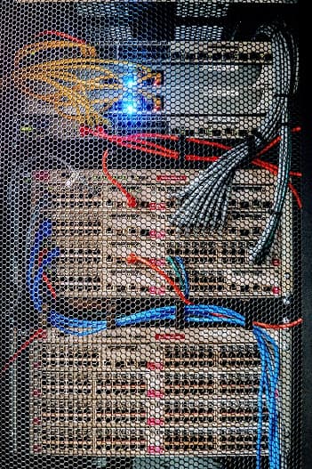 Stratus Technologies Ltd - Cabinet Cables