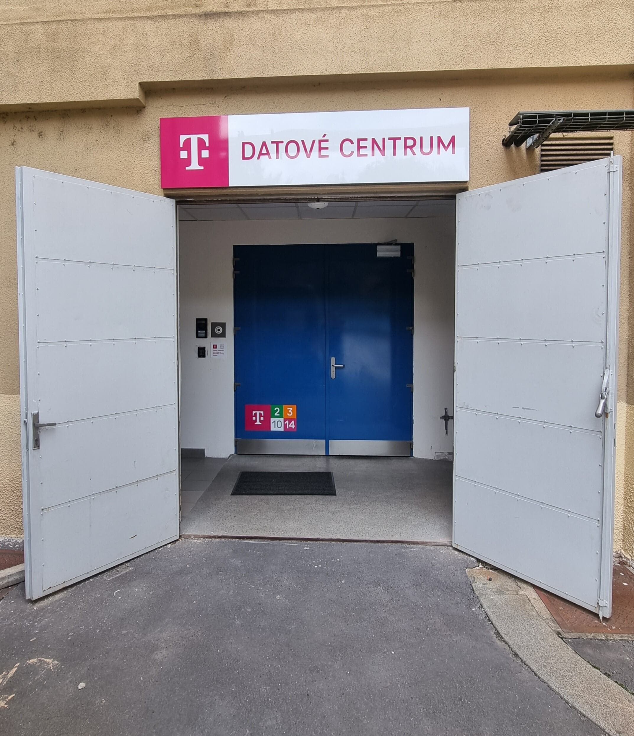 DC THP (T-Mobile CZ) - c446a928-e7ad-4596-9d43-b29a5fd648c0.jpg