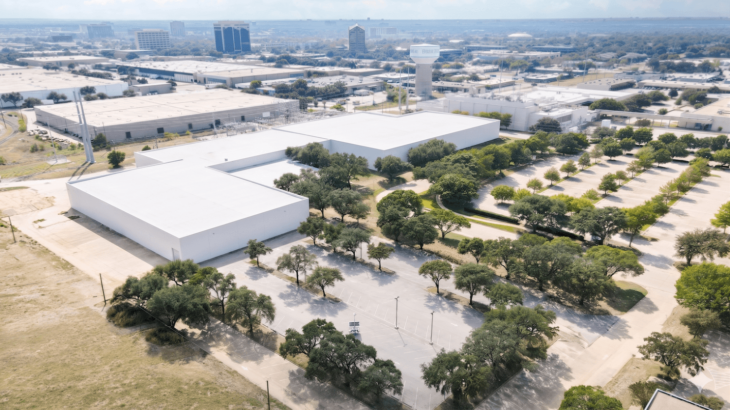 TRG Dallas One DFW1 - Dallas Header - No Cars.png